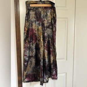 AKIRA satin shimmer wide leg pants size Large